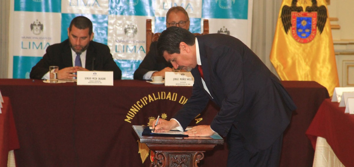 firma pacto en lima alcalde caceres (1)