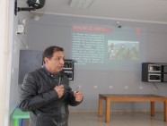 Estudiantes de secundaria reciben charlas sobre personajes históricos del Perú gracias a la Municipalidad de San Isidro (4)
