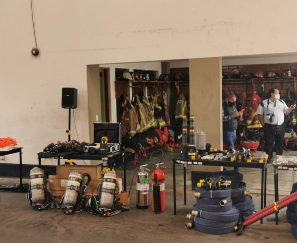 entrega de equipos a bomberos (4)