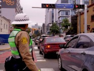 240 policias de tránsito en el distrito (5)
